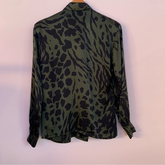 Escada Black and Green Animal Print Blouse, 34 - Picture 4 of 10